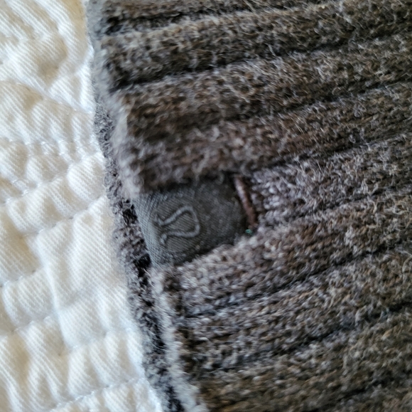Lululemon Sweater - Picture 3 of 3